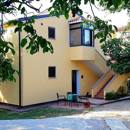 Vesna Apartment Пула Екстериор снимка